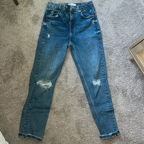 Zara Distressed Jeans - Picture 1 of 3